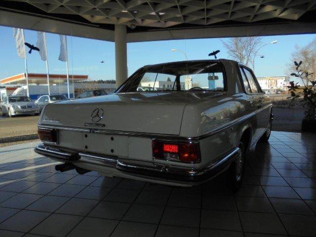 Mercedes-Benz 250 CE