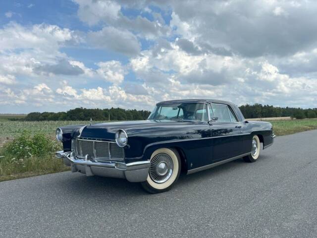 Image 1/7 of Lincoln Continental Mark II (1956)