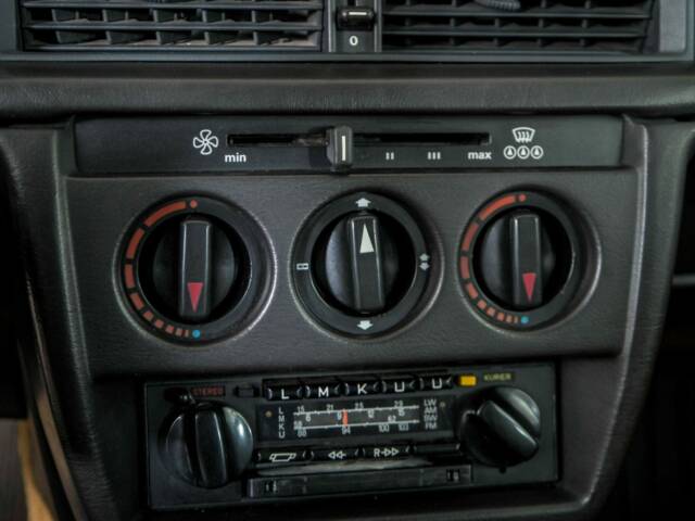 Mercedes-Benz 190 D