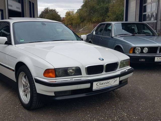 Image 1/26 of BMW 750i (1997)