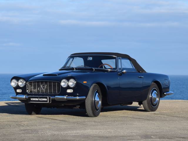 Lancia Flaminia GT 3C 2.5 Convertible - Lancia Flaminia Convertible 2.5L 3 C completely restored