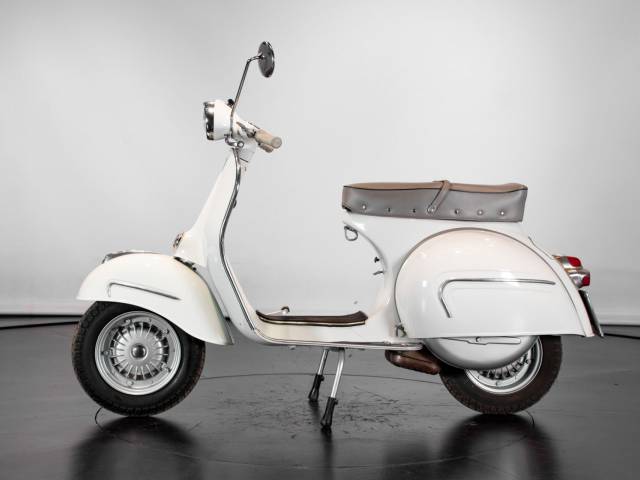 Piaggio Vespa 160 GS