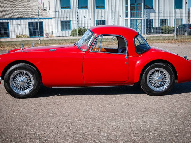 MG MGA 1500