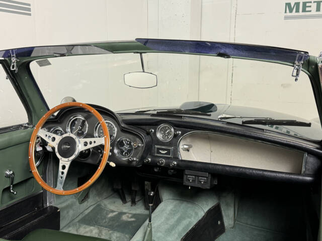 Image 1/37 of Aston Martin DB 2/4 Mk III (1959)