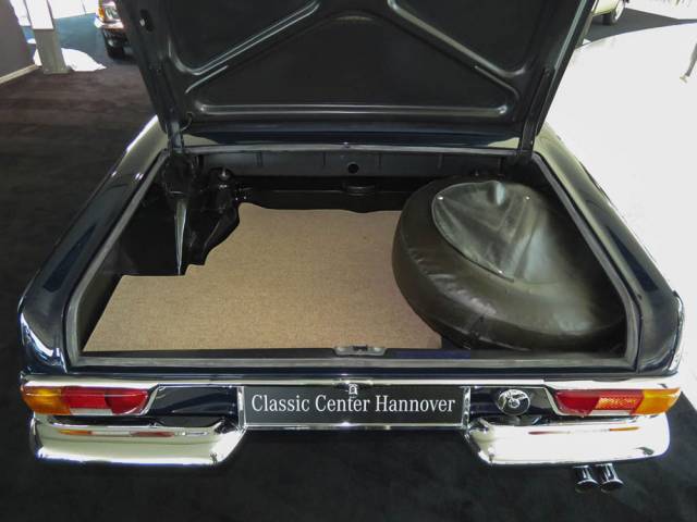 Mercedes-Benz 280 SL