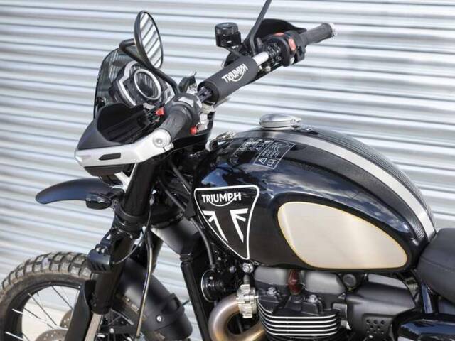Triumph Scrambler 1200 Bond Edition