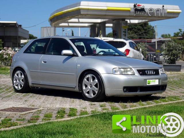Bild 1/10 von Audi S3 (2000)