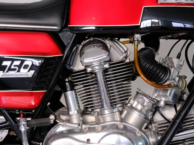 Ducati 750 GT