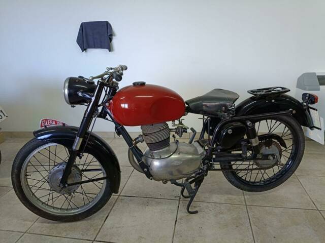 Moto Guzzi Cardellino 65