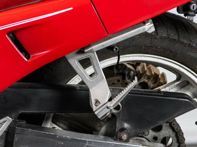 Honda VFR 750R RC 30