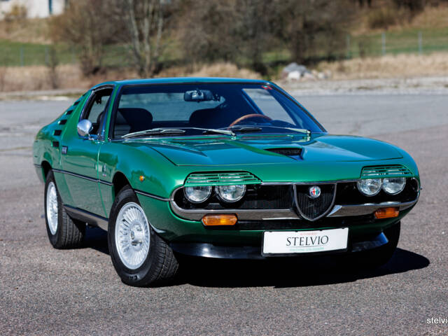 Alfa Romeo Montreal