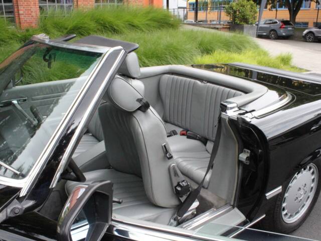 Mercedes-Benz 500 SL