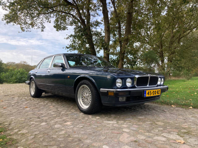 Jaguar XJ12 6.0