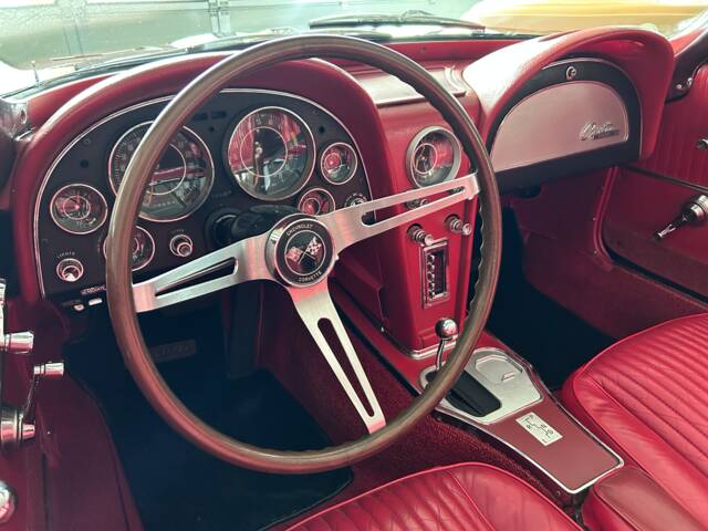 Chevrolet Corvette Sting Ray Convertible