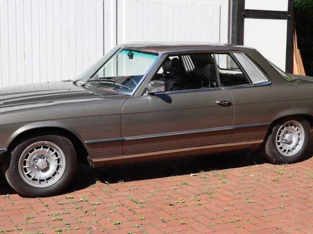 Image 1/59 of Mercedes-Benz 500 SLC (1980)