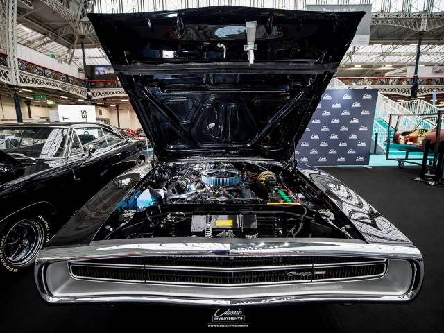 Dodge Charger 318