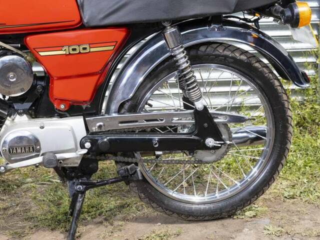 Yamaha YB 100