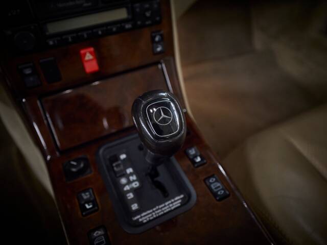 Mercedes-Benz SL 280
