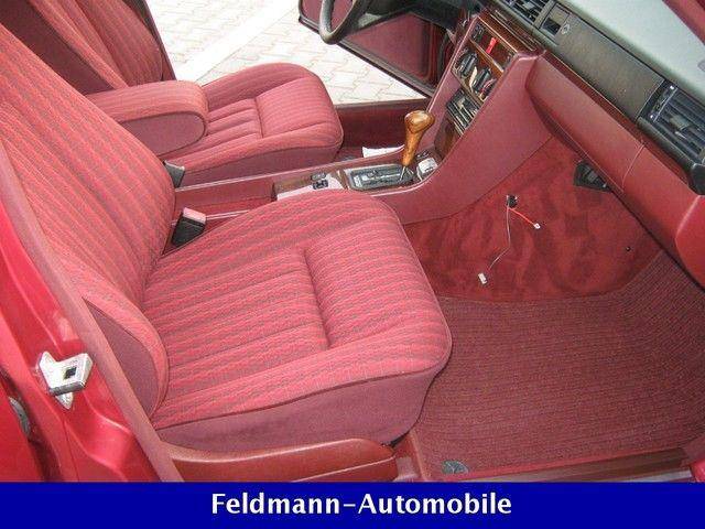 Mercedes-Benz 230 E