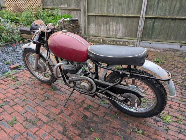 Matchless G 12