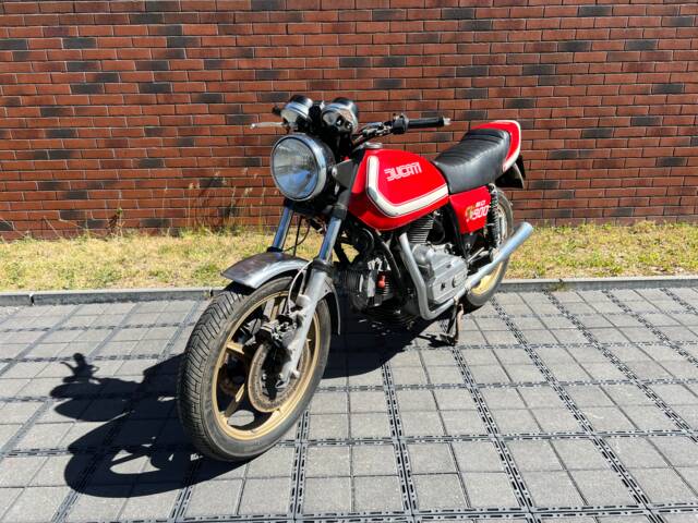 Ducati 900 SS