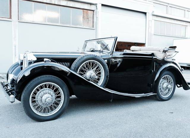 Image 1/7 of MG VA Tickford DHC (1939)