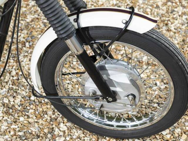 Triumph Bonneville T120TT