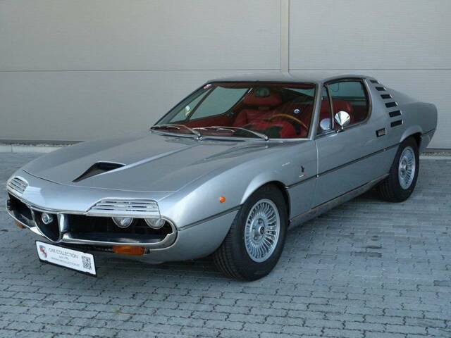 Alfa Romeo Montreal