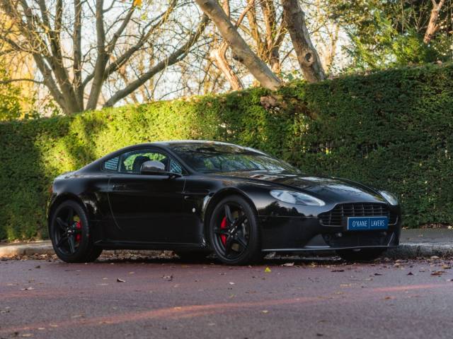Aston Martin V8 Vantage S