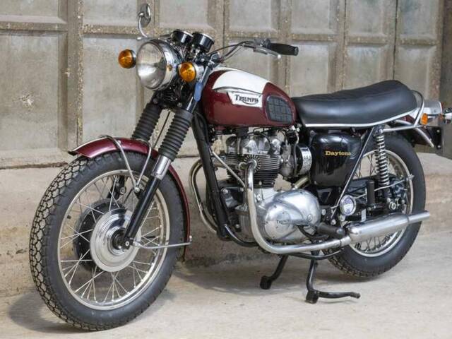 Triumph T 100 R Daytona