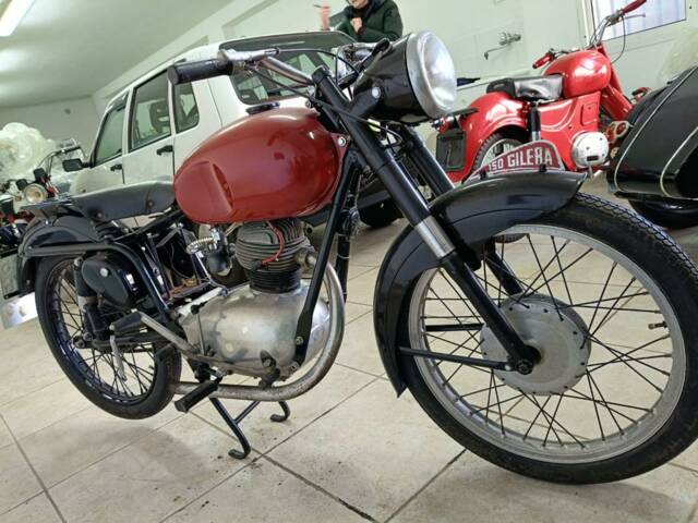 Gilera 150 Sport