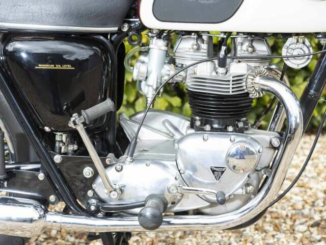 Triumph Bonneville T120TT