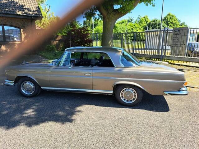 Mercedes-Benz 280 SE 3,5