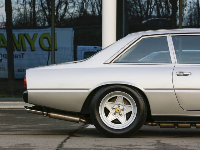 Ferrari 400i