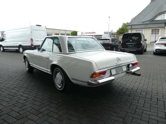 Mercedes-Benz 280 SL