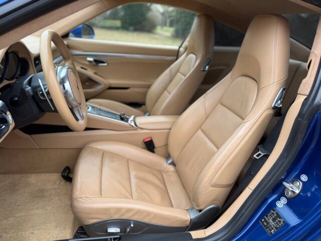 Porsche 911 Carrera