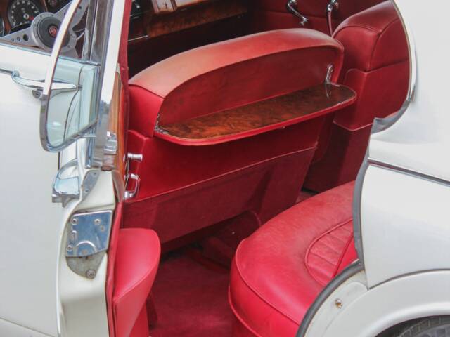 Jaguar Mk II 3.8