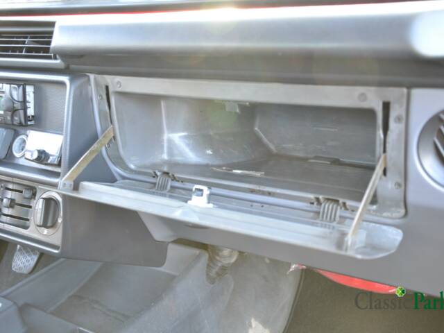 Mercedes-Benz 200 GE (SWB)