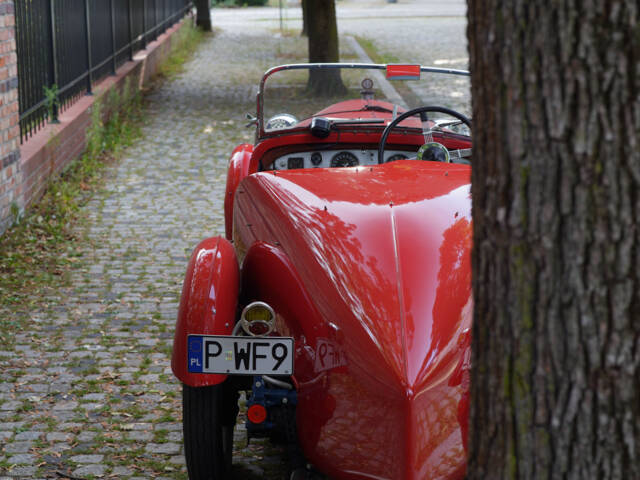 Singer 9 Sports