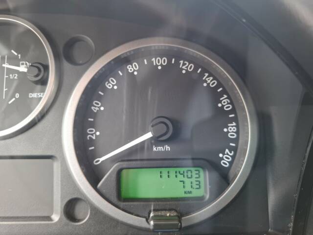Land Rover Defender 110