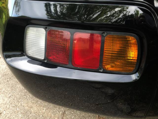 Porsche 928
