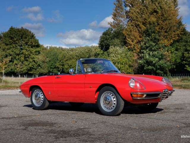 Alfa Romeo 1600 Spider Duetto