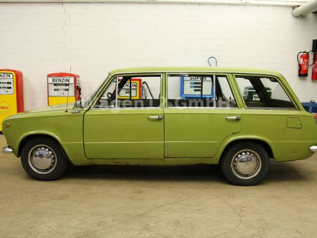 Image 1/12 of FIAT 124 Familiare (1972)