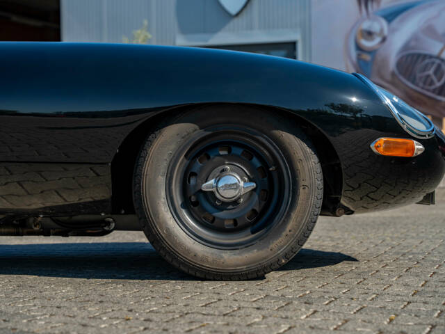 Jaguar E-Type 3.8