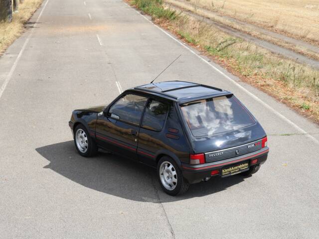 Peugeot 205 GTi 1.9