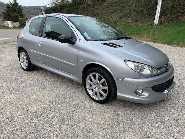 Immagine 1/9 di Peugeot 206 2.0 (1999)