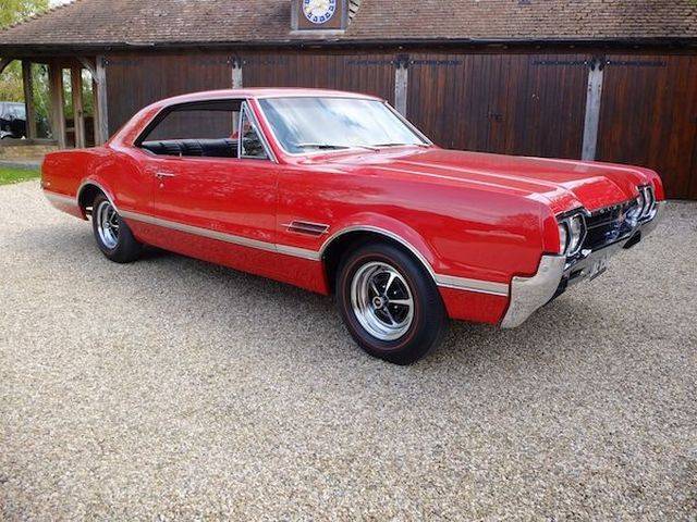 Bild 1/20 von Oldsmobile 442 (1966)
