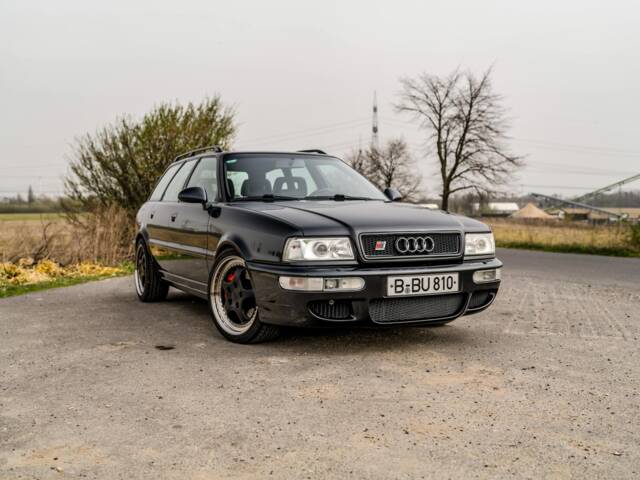 Image 1/18 de Audi RS2 Avant (1994)