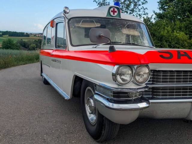 Cadillac Ambulance Carrosserie Köng