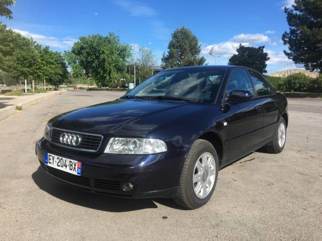 Immagine 1/32 di Audi A4 1.9 TDI (2000)